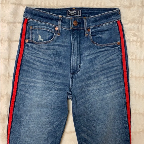 ♦️ NWOT Skinny Jeans♦️ - Picture 2 of 6